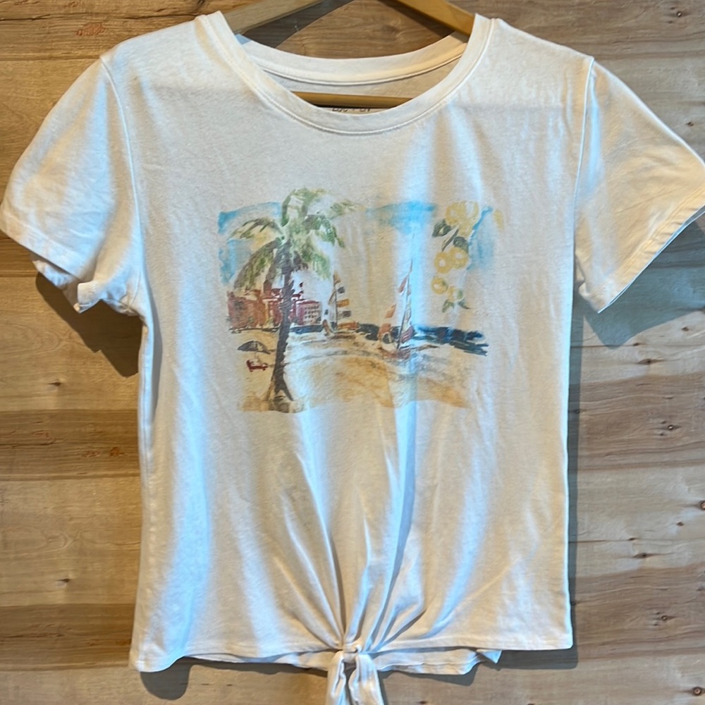 Beach scene T-shirt